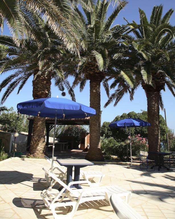Le Palme Vacanze Trappeto  Exterior photo