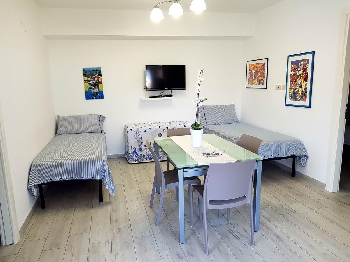 Le Palme Vacanze Trappeto  Exterior photo