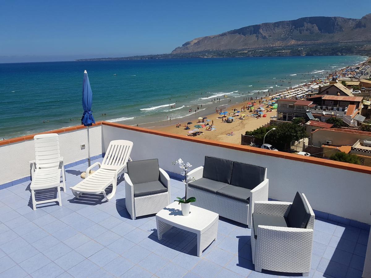 Le Palme Vacanze Trappeto  Exterior photo